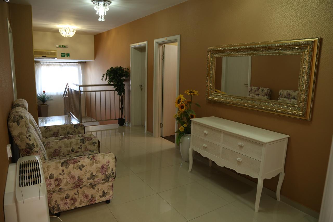 B&B Vila Bela Ruza Сремска Митровица Екстериор снимка