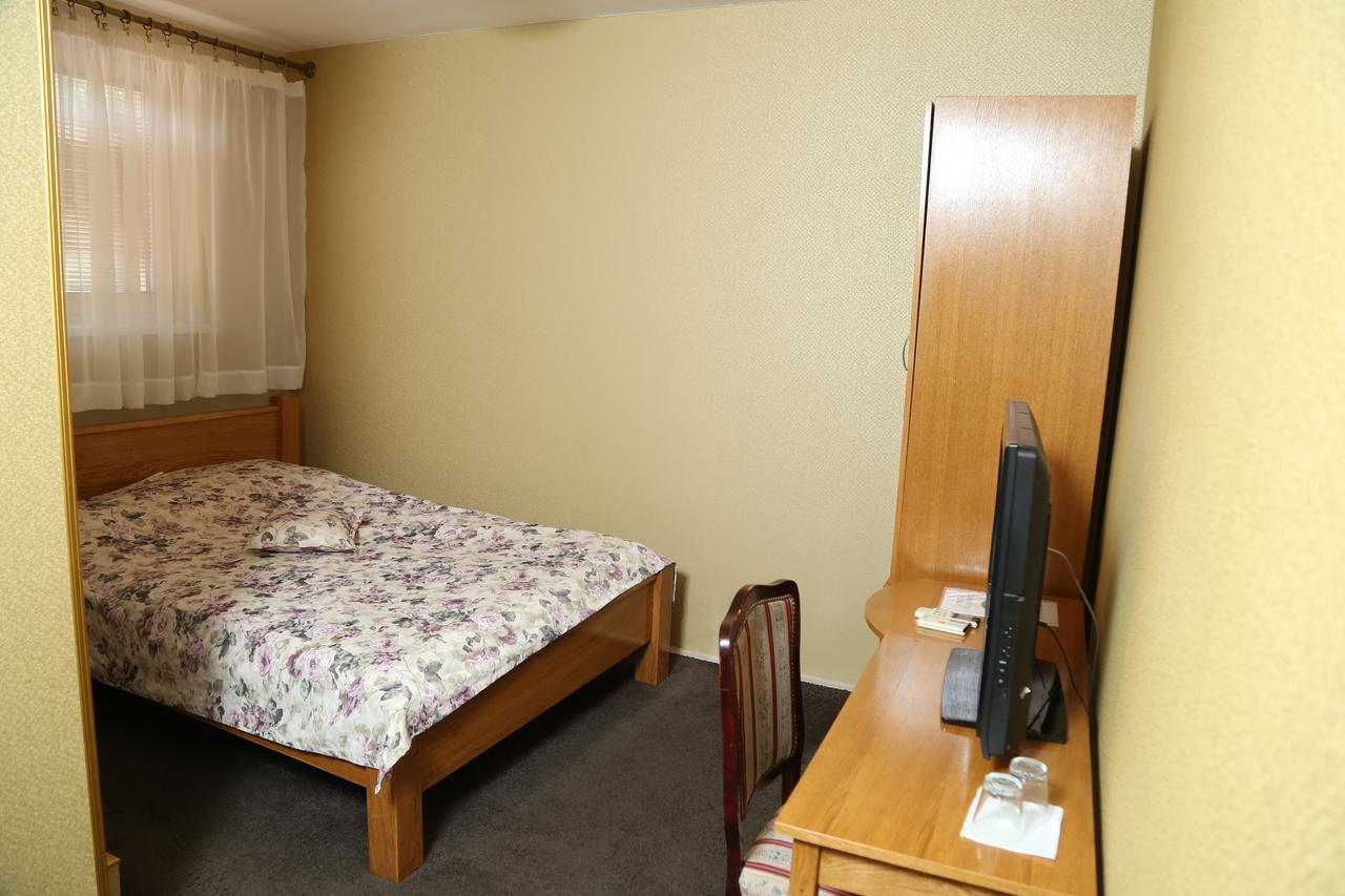 B&B Vila Bela Ruza Сремска Митровица Екстериор снимка