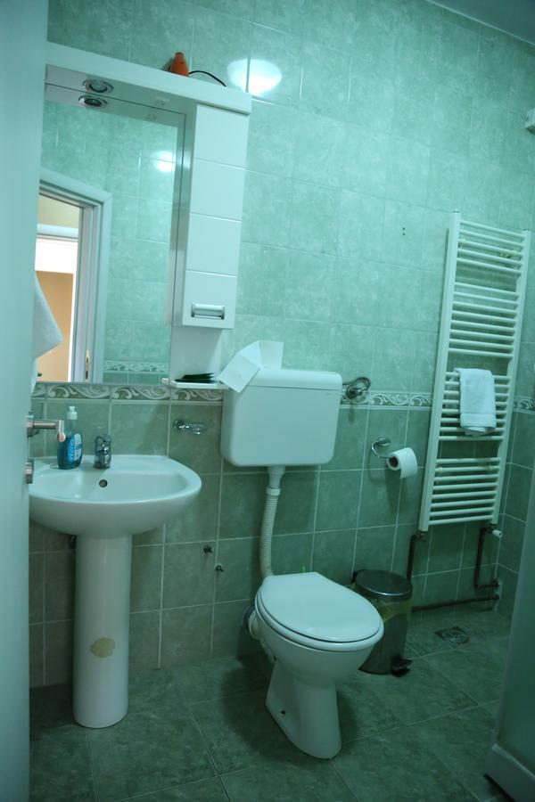 B&B Vila Bela Ruza Сремска Митровица Екстериор снимка