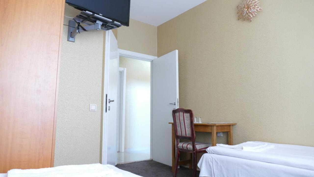 B&B Vila Bela Ruza Сремска Митровица Екстериор снимка