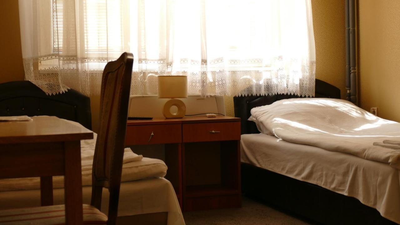 B&B Vila Bela Ruza Сремска Митровица Екстериор снимка